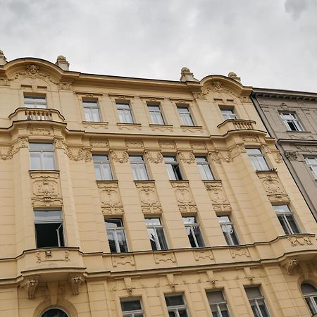 Comfortable And Cosy Apt A Few Steps From Dancing House And Naplavka Dance Πράγα Εξωτερικό φωτογραφία