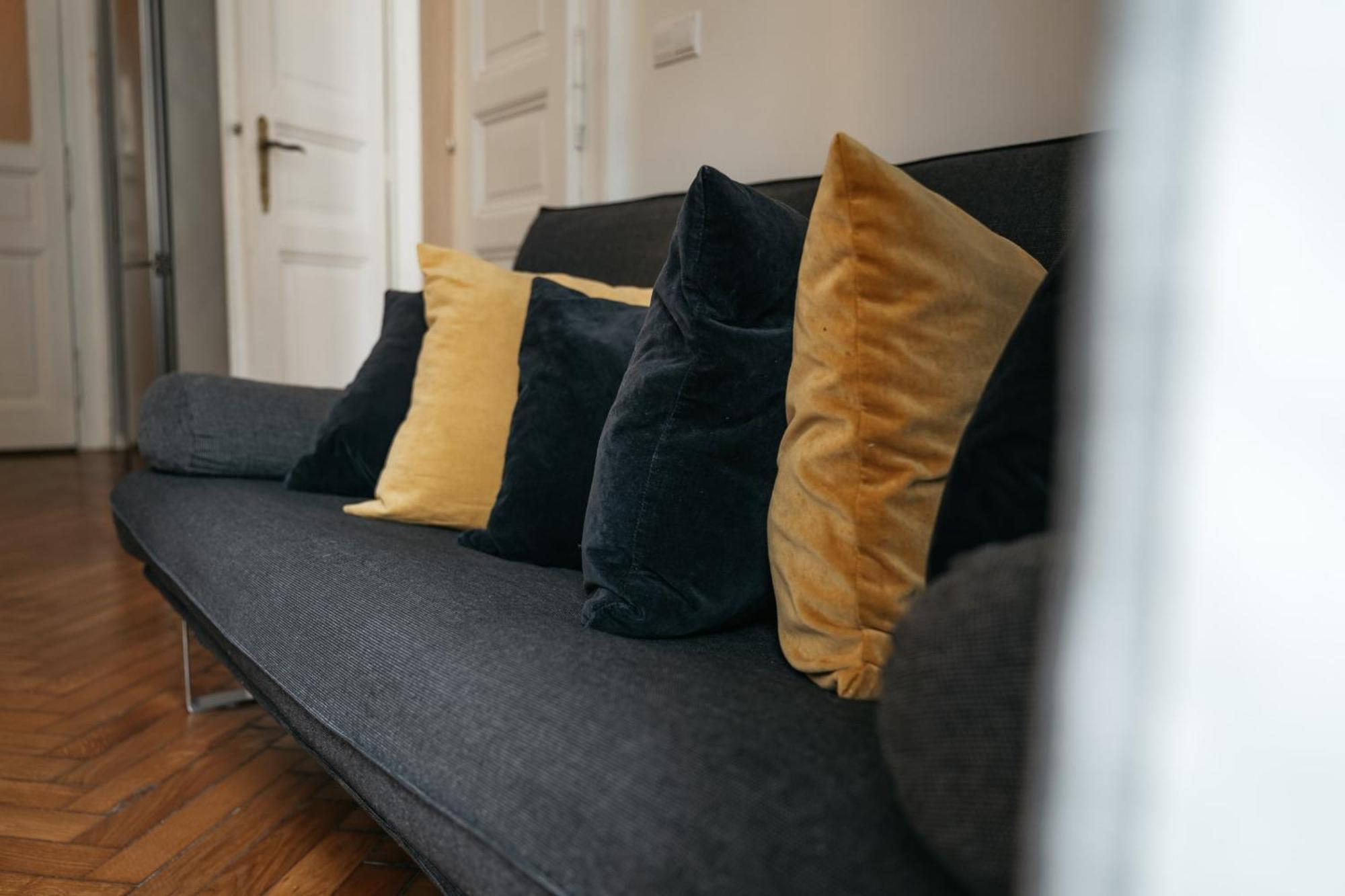 Comfortable And Cosy Apt A Few Steps From Dancing House And Naplavka Dance Πράγα Εξωτερικό φωτογραφία