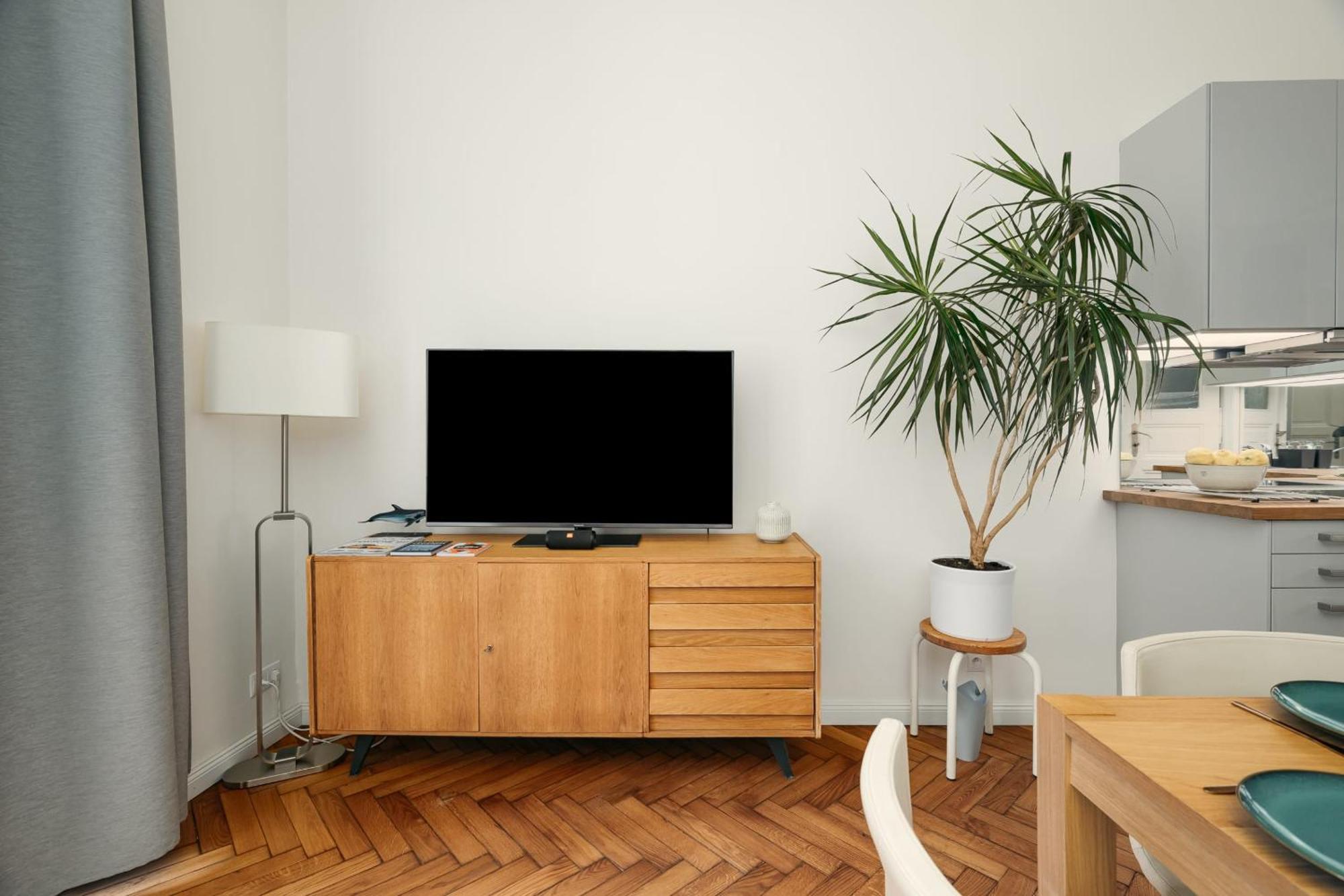 Comfortable And Cosy Apt A Few Steps From Dancing House And Naplavka Dance Πράγα Εξωτερικό φωτογραφία
